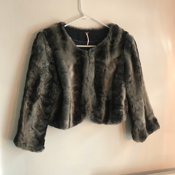 Free People Faux fur jacket. Sz M - Picture 4 of 4